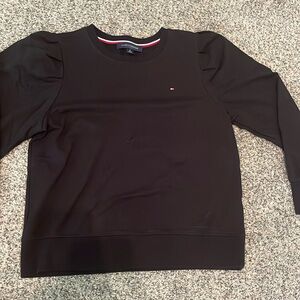 Black Tommy Hilfiger crewneck